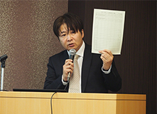 講師　山形労働基準監督署　安全衛生課長　鈴木保氏