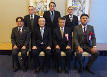 受賞者と協会役員