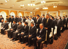 参加者一同による拝礼